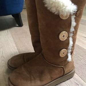 Ugg Boots with side buttons